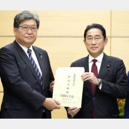 2人にとって負けられない選挙（岸田首相と自民党の萩生田光一政調会長＝左）／（Ｃ）共同通信社