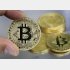 「新たなお金」か？（ビットコインのイメージ）／（Ｃ）日刊ゲンダイ