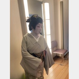 83歳になってもなお、赤坂芸者として第一線で活躍（提供写真）