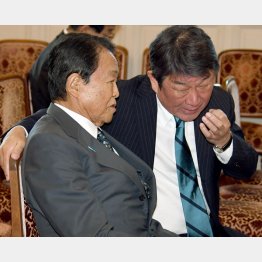 権力闘争に発展する可能性（麻生太郎副総裁と茂木敏充幹事長＝右）／（Ｃ）日刊ゲンダイ