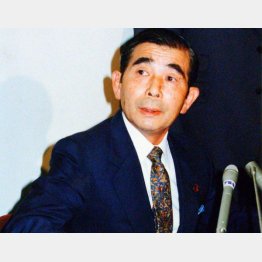 「若手議員への資金援助」を肯定した奥田敬和議員（Ｃ）日刊ゲンダイ