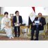 エジプトのシシ大統領と面会する小池百合子氏＝2016年（代表撮影・共同）
