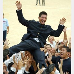 ドラフト会議当時の炭谷銀仁朗（Ｃ）日刊ゲンダイ