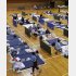 北海道で震度7の地震。避難所で過ごす人たち（2018年）／（Ｃ）共同通信社