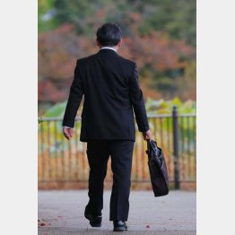 周囲の協力でアルツハイマー病を患いながら仕事を両立することも（Ｃ）日刊ゲンダイ