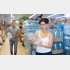 ペットボトルの水に切り替えた人たちも…（Ｃ）iStock