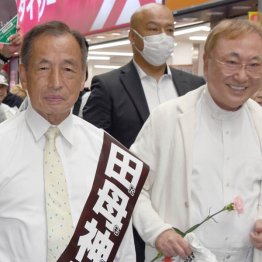 元航空幕僚長の田母神俊雄氏（左）と応援者の高須克弥氏（Ｃ）日刊ゲンダイ