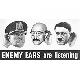 敵国指導者が聞き耳を立てているさまを描いたアメリカのポスター（Ｃ）World History Archive／ニューズコム／共同通信イメージズ