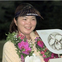 2000年の開幕戦を制した藤野さん。翌年は最終日の強風で…（Ｃ）共同通信社