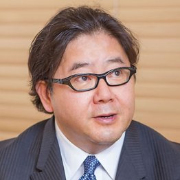 この人もしっかり引き継いだ一人（秋元康）／（Ｃ）日刊ゲンダイ