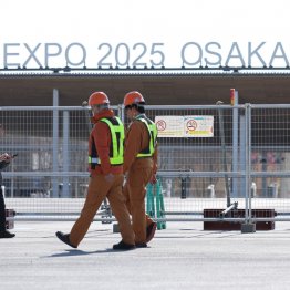 昼夜3交代で突貫工事を強いられる作業員（Ｃ）日刊ゲンダイ