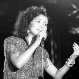 テレサ・テン（Ｃ）共同通信社