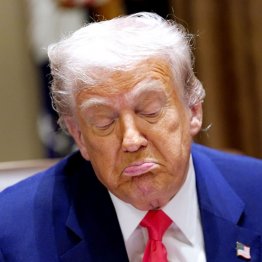 また朝令暮改（Ｃ）ロイター