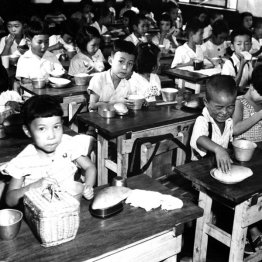 手っ取り早く子供から（Ｃ）共同通信社