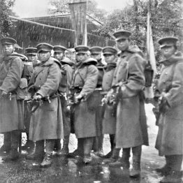 二・二六事件での陸軍の皇道派と呼ばれる青年将校たち（1936＝昭和11＝年2月26日、東京・赤坂）／ （Ｃ）共同通信社