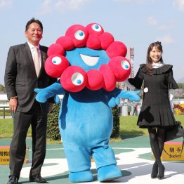 夢洲Sを勝ったシヴァースの佐々木主浩馬主と（Ｃ）日刊ゲンダイ