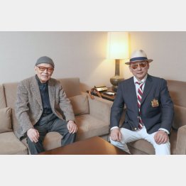 五木寛之氏（左）と横山剣氏（Ｃ）日刊ゲンダイ