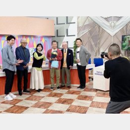 山口さん古希の祝いの収録日（提供写真）