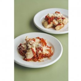 鶏むね肉のソテー（『だいじょうぶレシピ』から）／（撮影）今井裕治