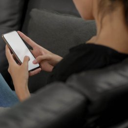 「既婚者お断り」を掲げて登録したものの…（Ｃ）iStock