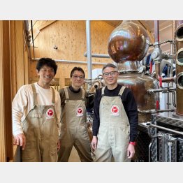 左から門田さん、鬼頭さん、小元さん（提供写真）