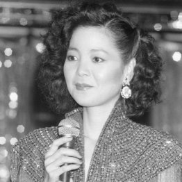 テレサ・テン（Ｃ）共同通信社