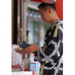 増える訪日客、彼らは日本文化やモノが大好き（Ｃ）日刊ゲンダイ