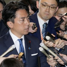 いきなり主役で威勢の良いことばかり息巻くが（Ｃ）共同通信社