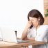 若い人よりドライアイ症状が強く出ることも…