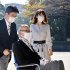 巨人の長嶋茂雄終身名誉監督と次女・三奈氏＝2021年の文化勲章親授式で（代表撮影）