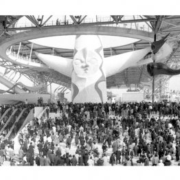 イケイケドンドンで行われた大阪万博＝1970年（Ｃ）共同通信社