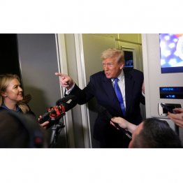 批判者は排除（Ｃ）ロイター