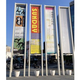 外国人労働者の美術作品展が行われていた（提供）筆者