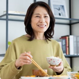 食事はよく噛んでゆっくりと