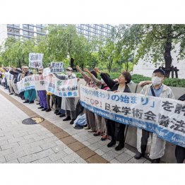 稀代の悪法に反対の声を上げた（武器取引反対ネットワーク、提供＝杉原浩司代表）