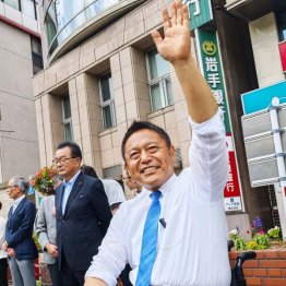 立憲民主党・横沢高徳候補は車いすのパラリンピック選手（横沢事務所提供）