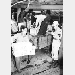 財閥解体に着手するなどＧＨＱは経済の非軍事化と民主化を図った（1946＝昭和21＝年10月8日）／（Ｃ）共同通信社