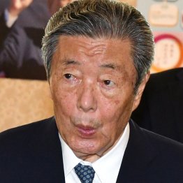 財源を探すのは政治家の仕事（Ｃ）日刊ゲンダイ