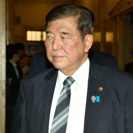 八方塞がり…（Ｃ）日刊ゲンダイ