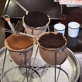 超デミタスコーヒーの抽出前（提供写真）