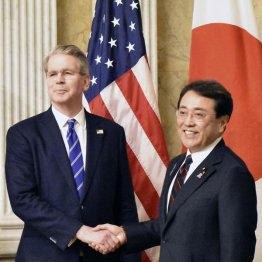 一縷の望みは来日するベッセン米財務長官との直談判だが…（代表撮影・共同）