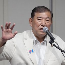 今は自分が後ろから…（長崎市の応援演説）／（Ｃ）共同通信社