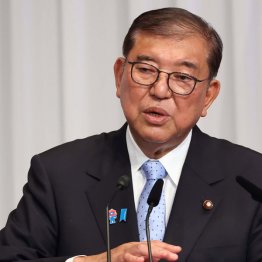 延命のために政治利用…（Ｃ）J ＭＰＡ