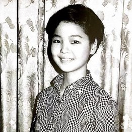 13歳のテレサ（有田芳生氏提供）