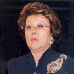 野村沙知代（Ｃ）日刊ゲンダイ