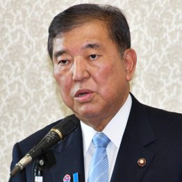 国とためとかと言って、ただ続けたいだけではないか（Ｃ）日刊ゲンダイ