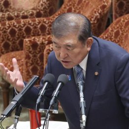 粘るのか（Ｃ）日刊ゲンダイ