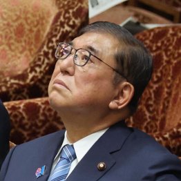 延命を図れば図るほど、「日本の滅び」が進む…（Ｃ）日刊ゲンダイ