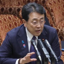 ピントズレまくり（Ｃ）日刊ゲンダイ