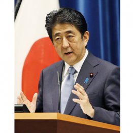 保守系議員が上書き理由で猛反発（2015年の戦後70年安倍首相談話）／（Ｃ）共同通信社